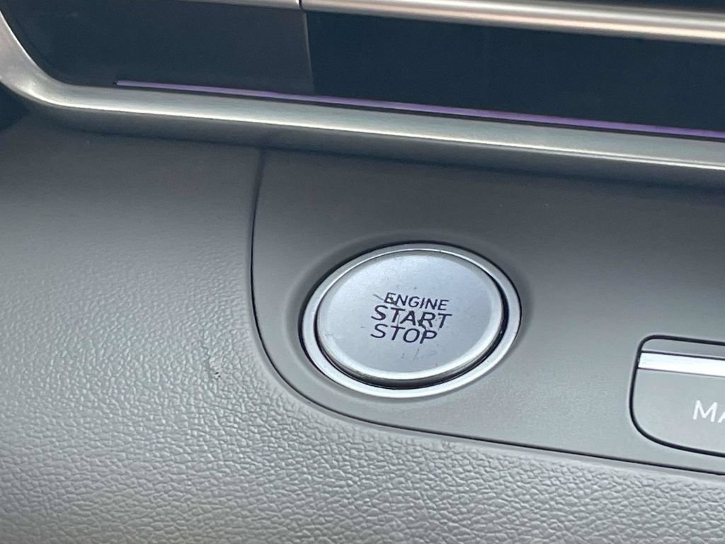 Used 2025 Hyundai Elantra SEL FWD image 20