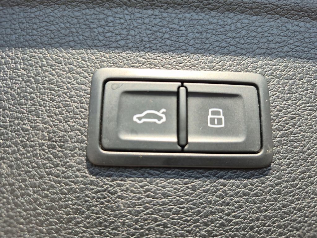 Used 2023 Audi Q5 2.0T Premium Plus image 17