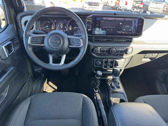 Used 2024 Jeep Wrangler Sahara 4xe image 10