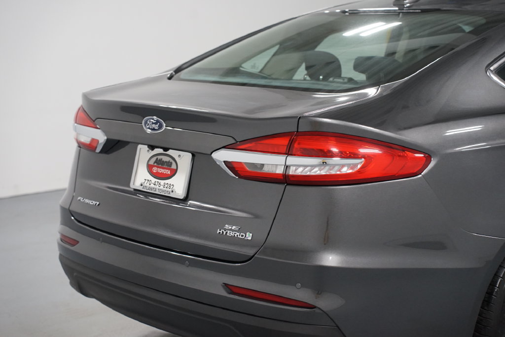 Used 2020 Ford Fusion SE FWD image 9