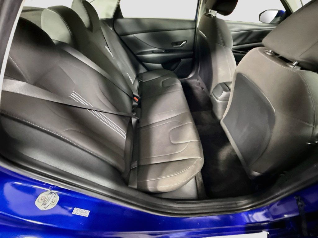 Certified 2023 Hyundai Elantra SEL w/ Convenience Package FWD image 29