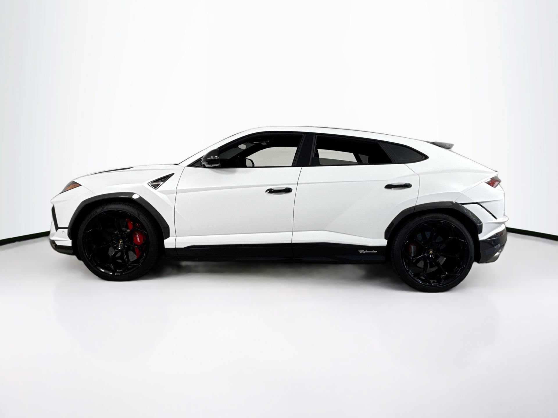 Used 2024 Lamborghini Urus Performante AWD/4WD image 4