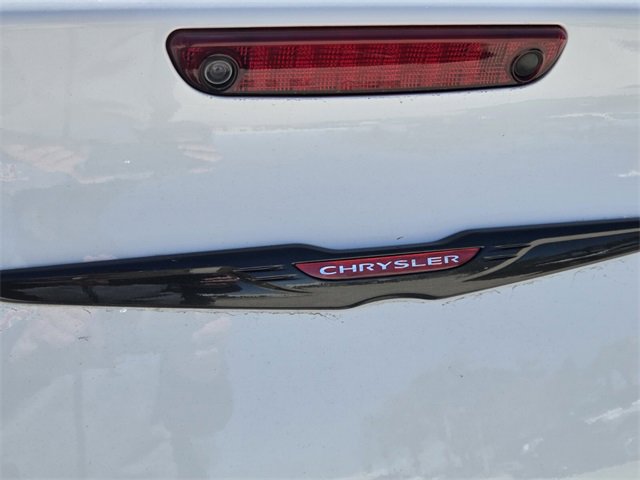 Certified 2023 Chrysler 300 S image 10