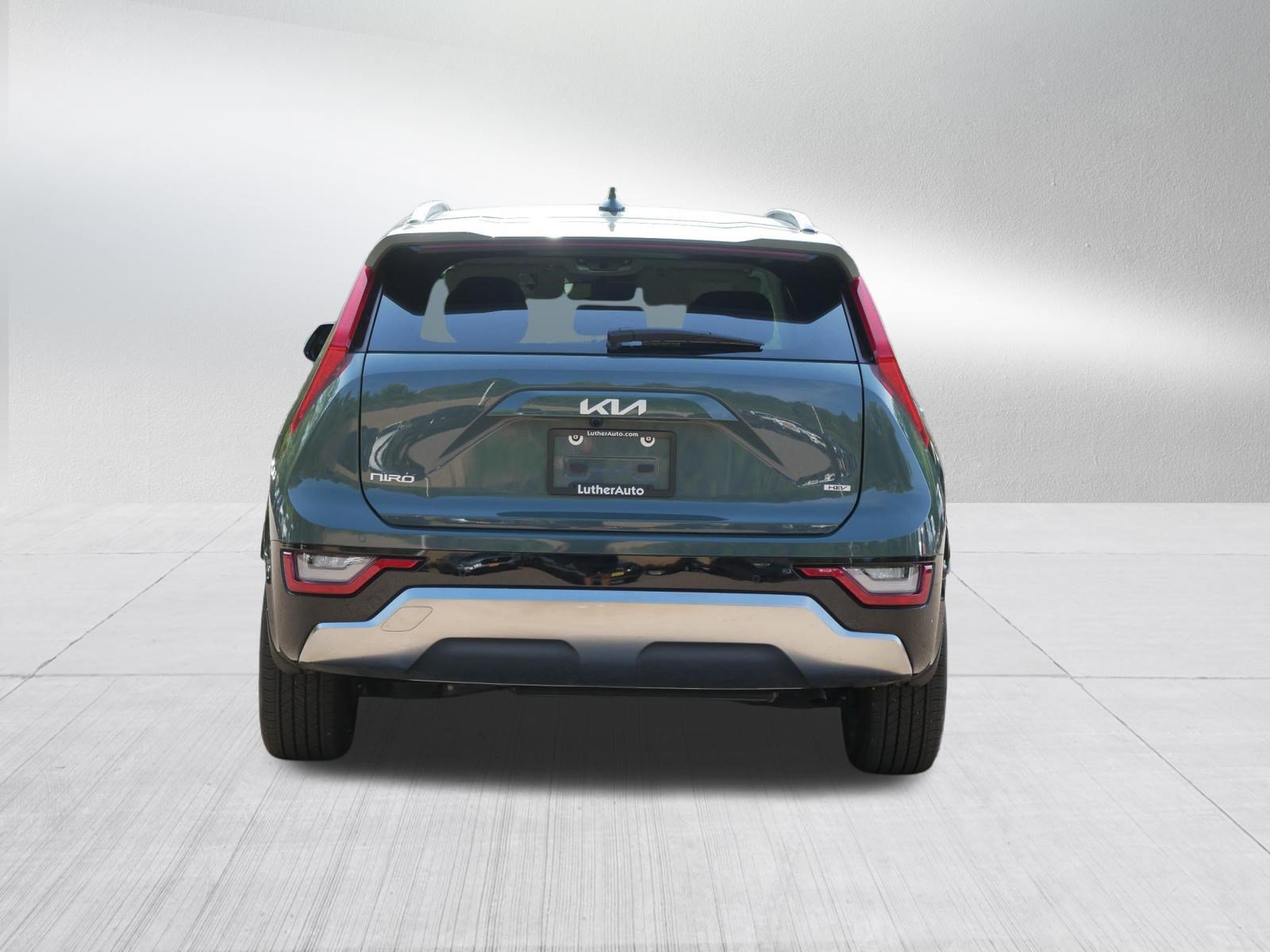 Certified 2025 Kia Niro SX Touring FWD image 6
