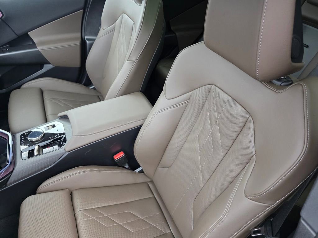 Used 2025 BMW X3 xDrive30i w/ Premium Package AWD/4WD image 11