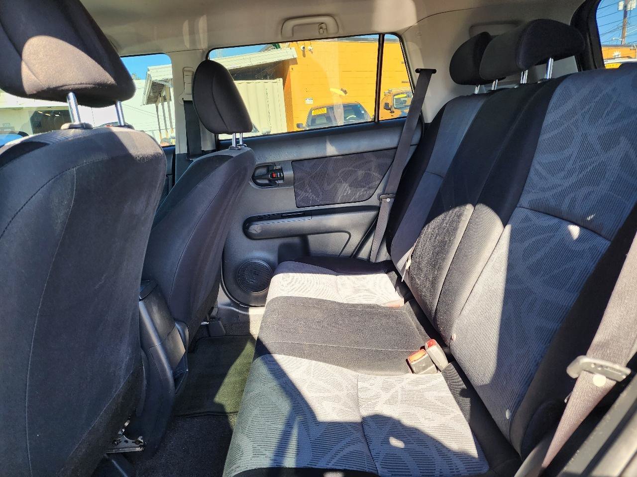 Used 2011 Scion xB FWD image 19