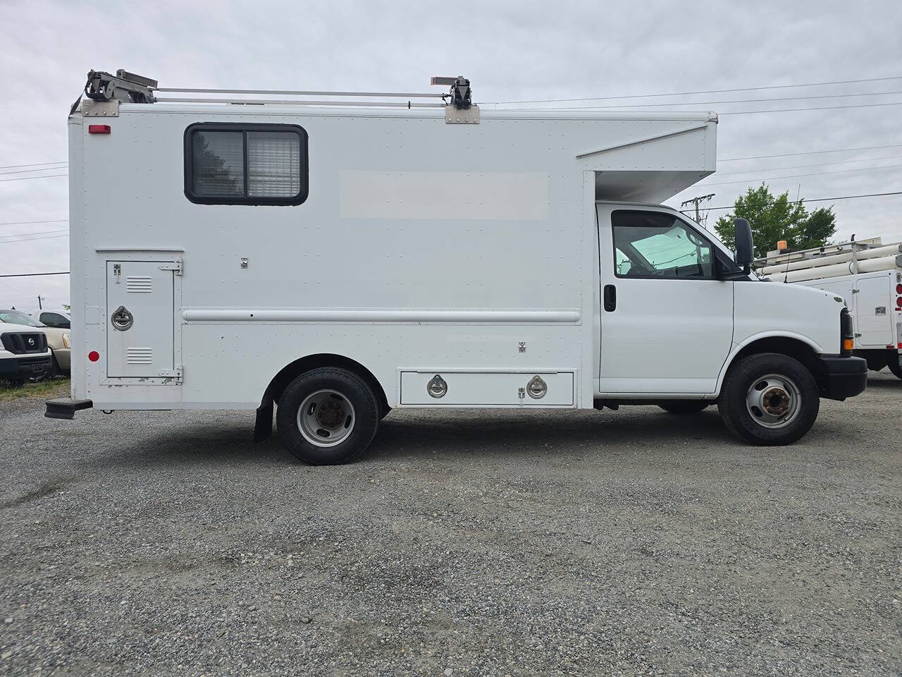 Used 2009 Chevrolet Express 3500 RWD image 5