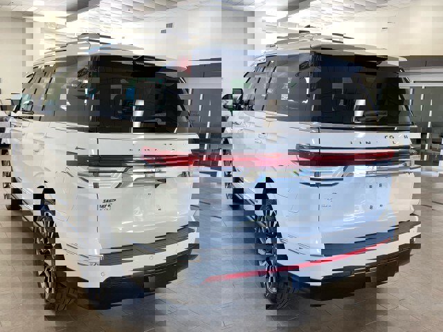 Certified 2022 Lincoln Navigator Black Label image 5