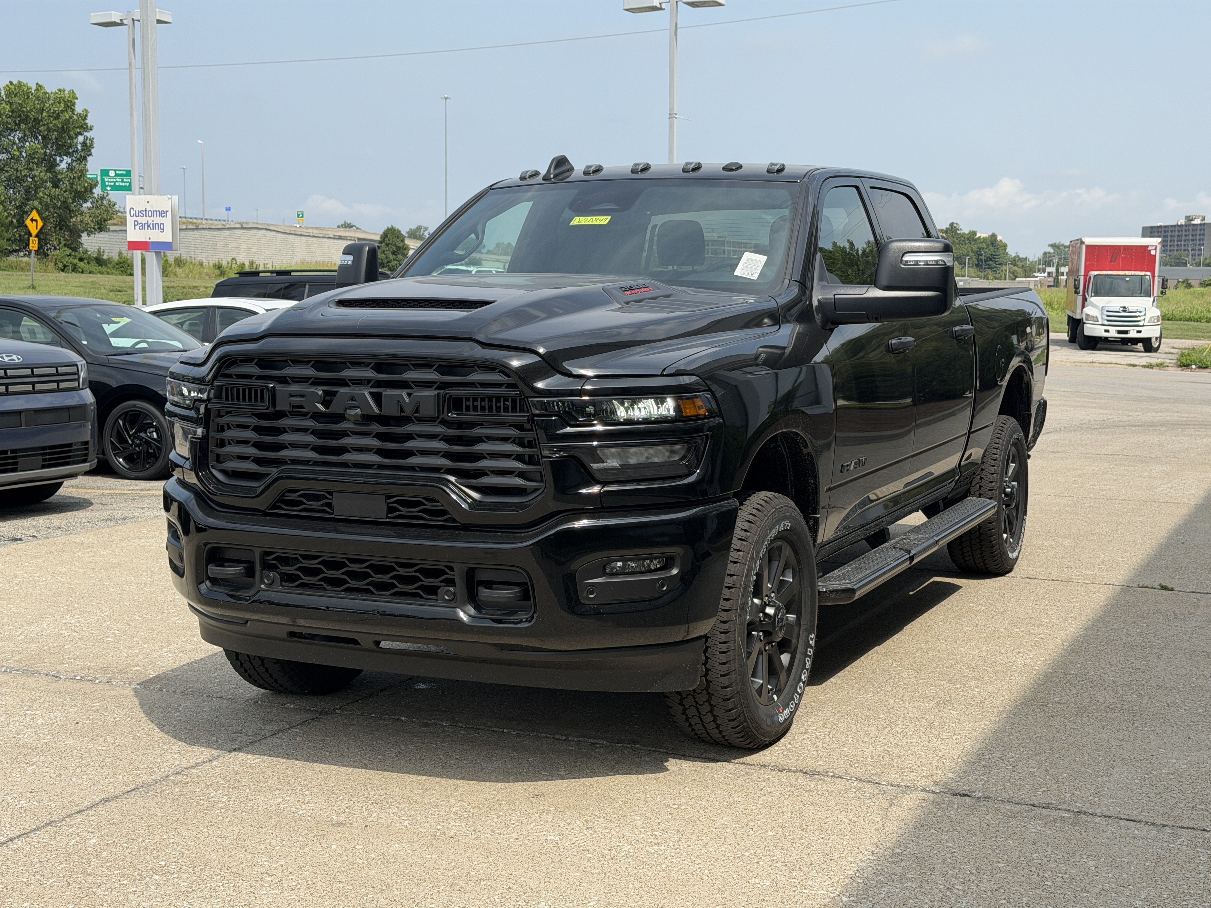 New 2026 RAM 2500 Big Horn AWD/4WD image 18