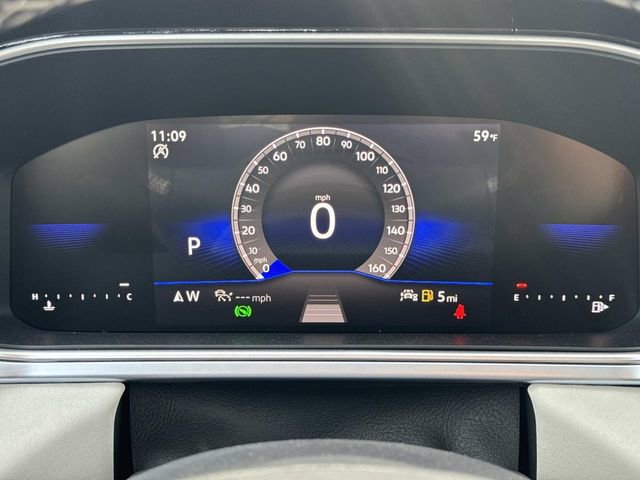 New 2025 Volkswagen Taos SE image 19