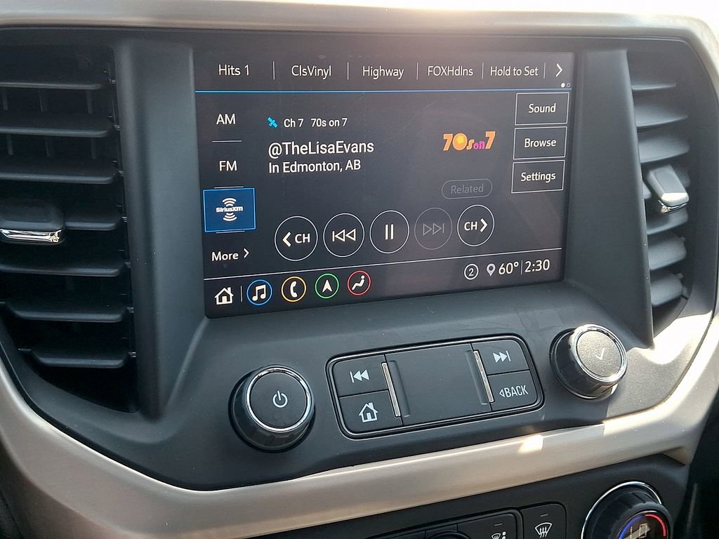 Used 2020 GMC Acadia Denali w/ Trailering Package image 17