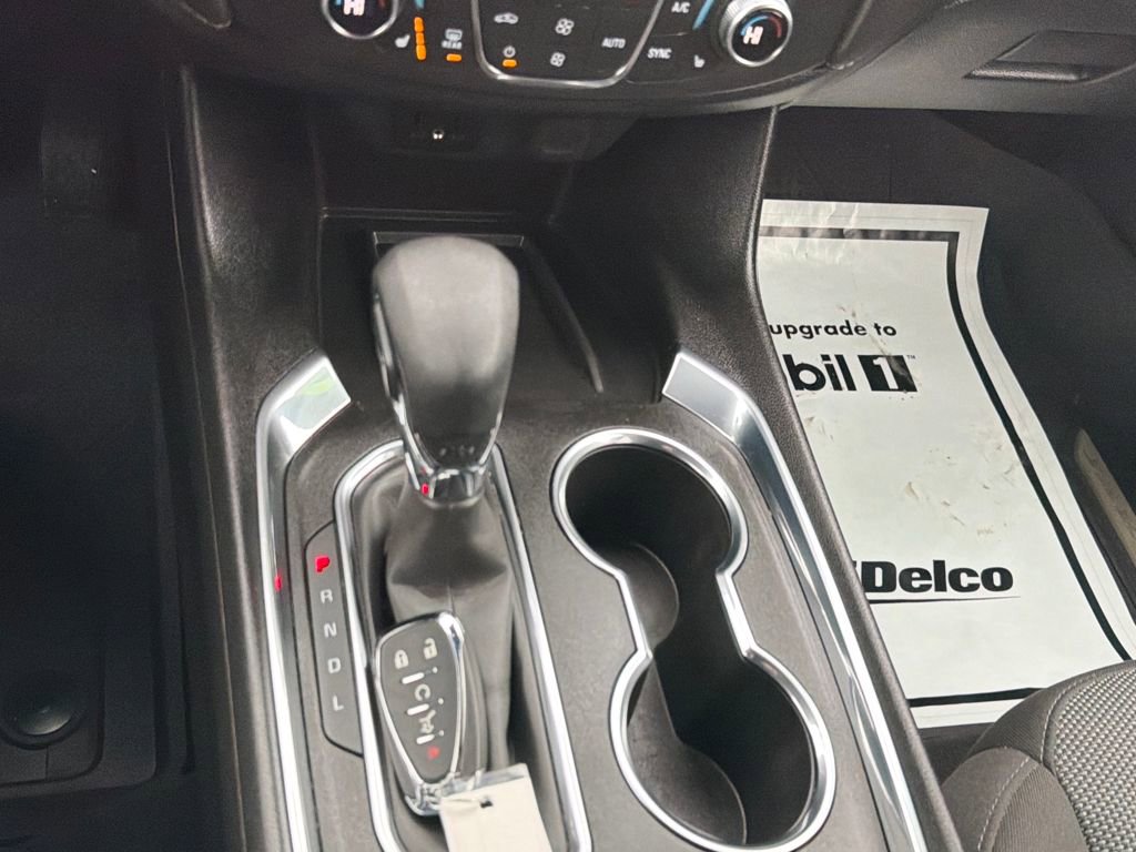 Used 2023 Chevrolet Traverse LT image 20