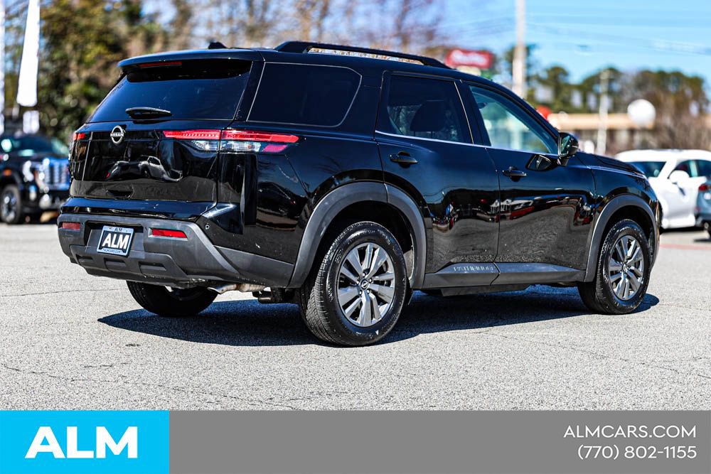 Used 2024 Nissan Pathfinder SV FWD image 7