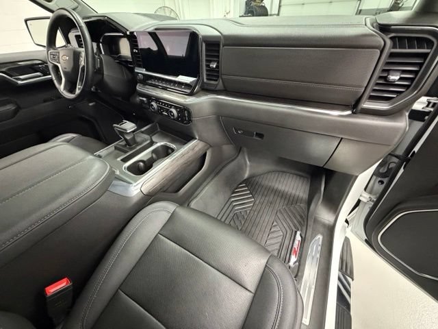 Certified 2023 Chevrolet Silverado 1500 LTZ w/ LTZ Premium Package AWD/4WD image 29
