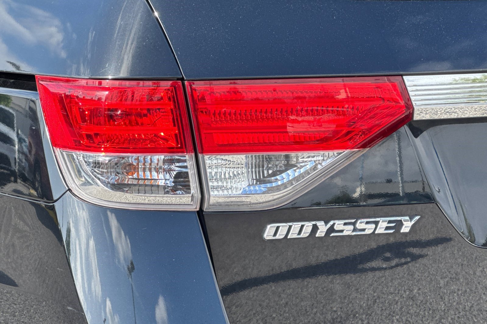 Used 2014 Honda Odyssey EX-L image 12