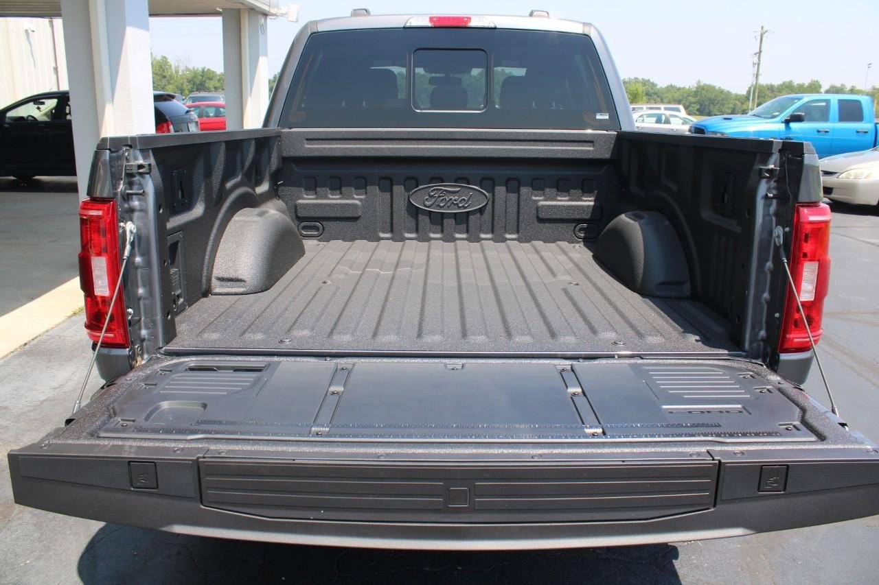 New 2022 Ford F150 XLT w/ XLT Black Appearance Package image 5
