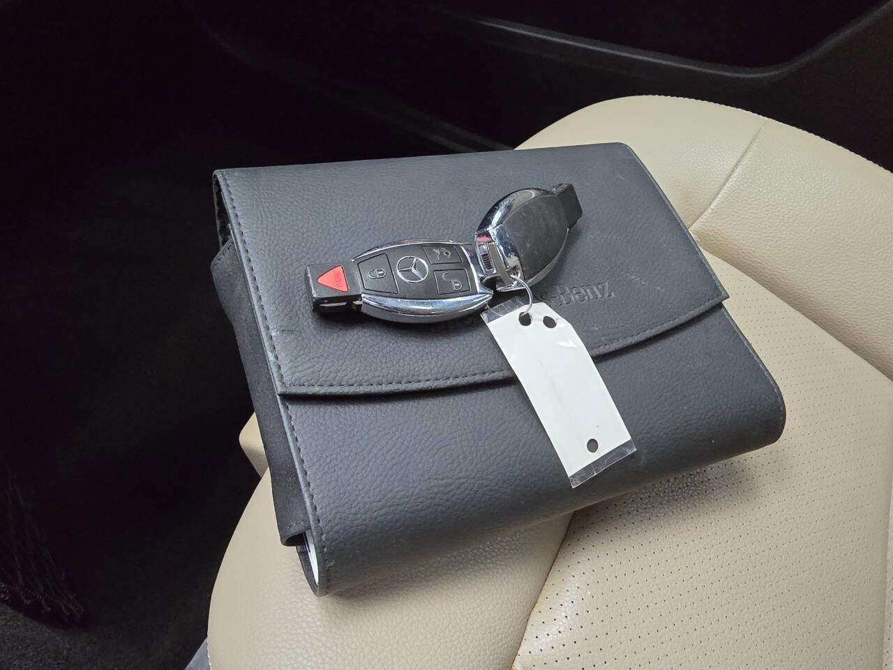 Used 2012 Mercedes-Benz E 350 4MATIC Sedan image 23