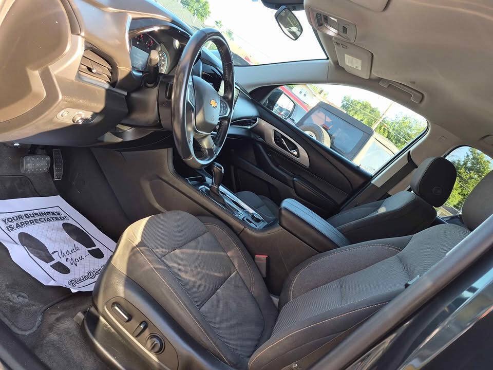 Used 2020 Chevrolet Traverse LT FWD image 14
