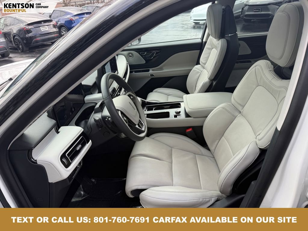 Used 2025 Lincoln Aviator Reserve w/ Equipment Group 201A image 32