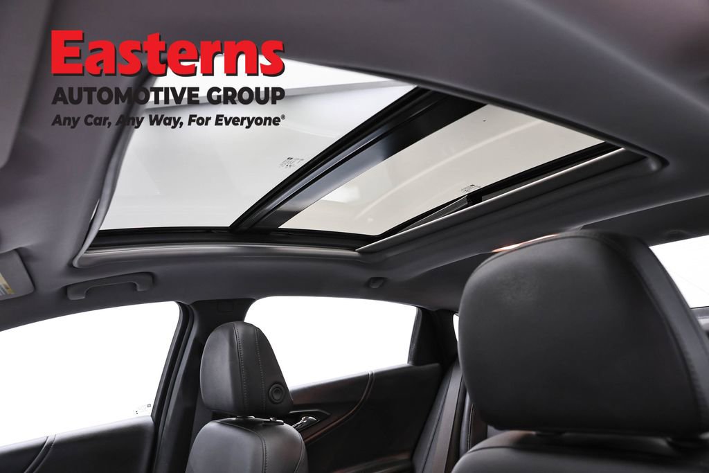 Used 2022 Chevrolet Malibu LT w/ Leather Package FWD image 33