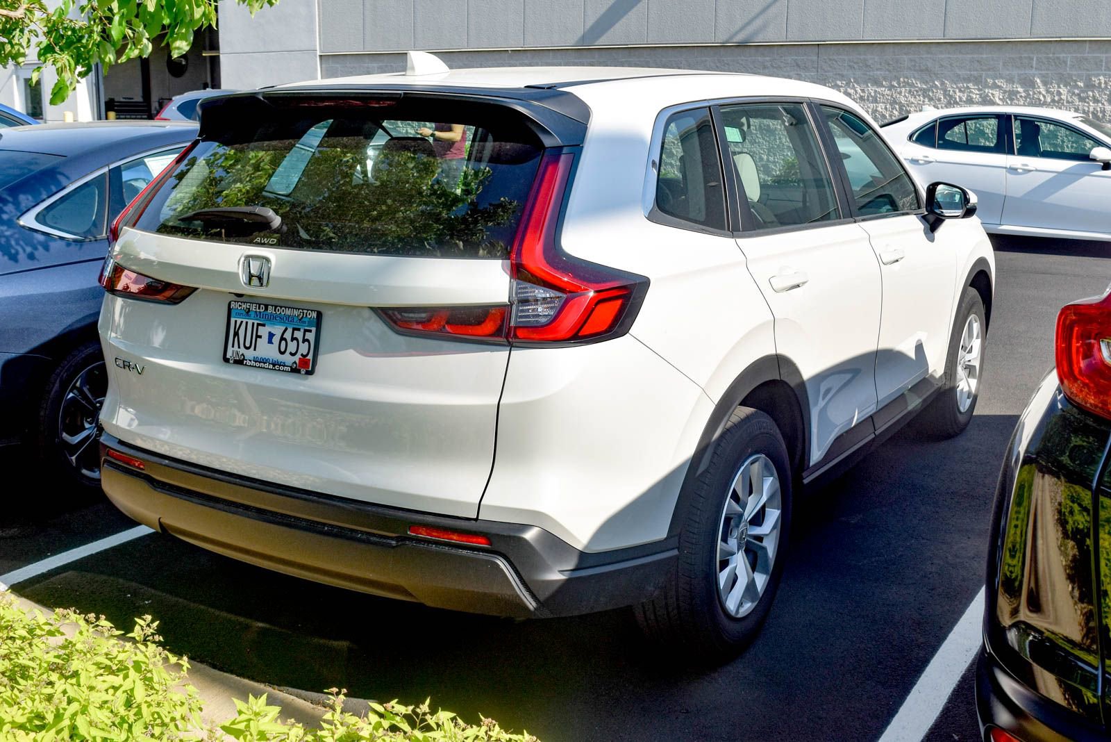 Used 2023 Honda CR-V LX image 16