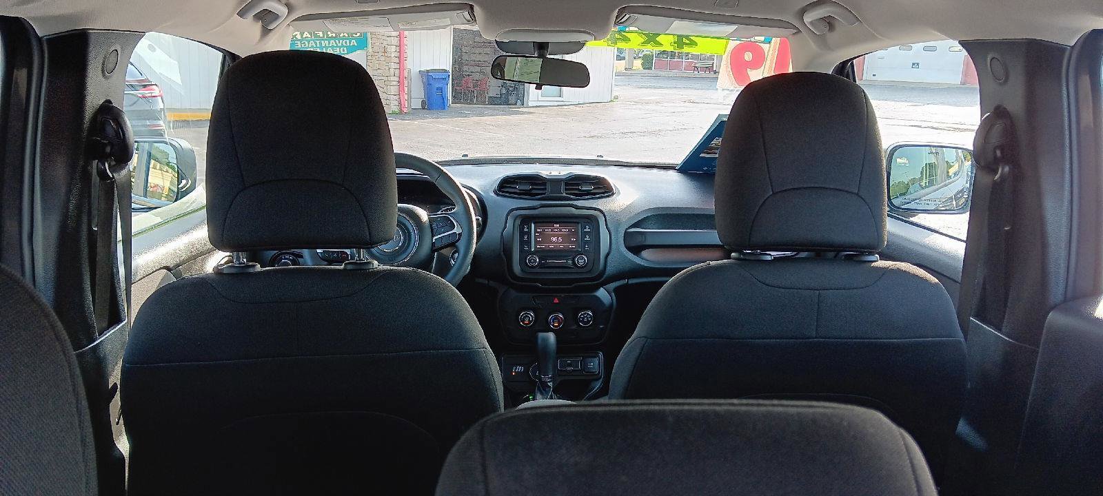 Used 2019 Jeep Renegade Sport image 27