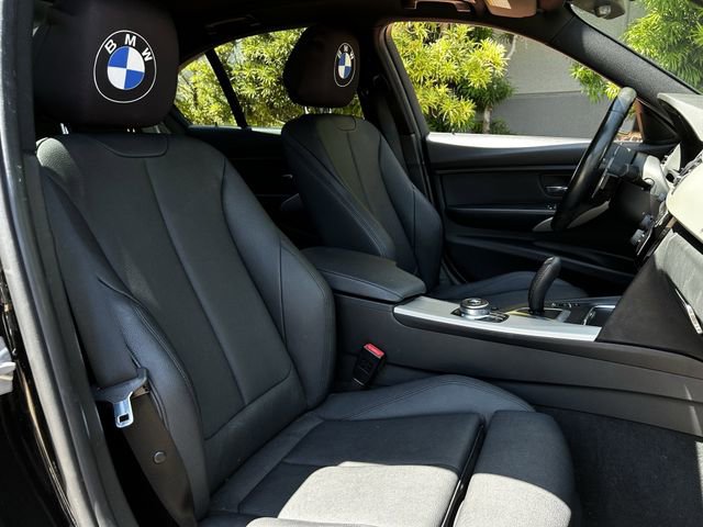 Used 2017 BMW 320i Sedan RWD image 28
