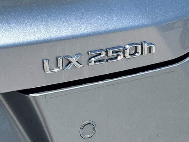 Used 2023 Lexus UX 250h FWD w/ Accessory Package (Z2) image 11