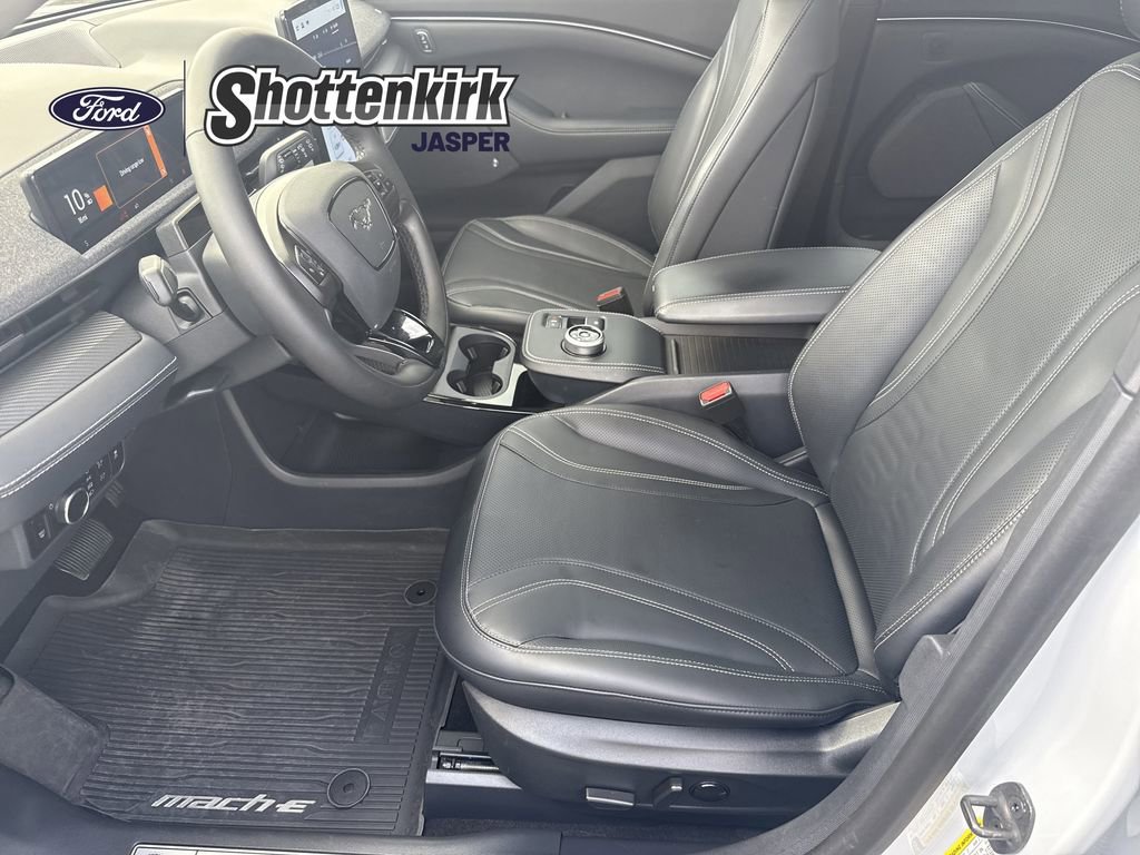 Used 2023 Ford Mustang Mach-E Premium image 9