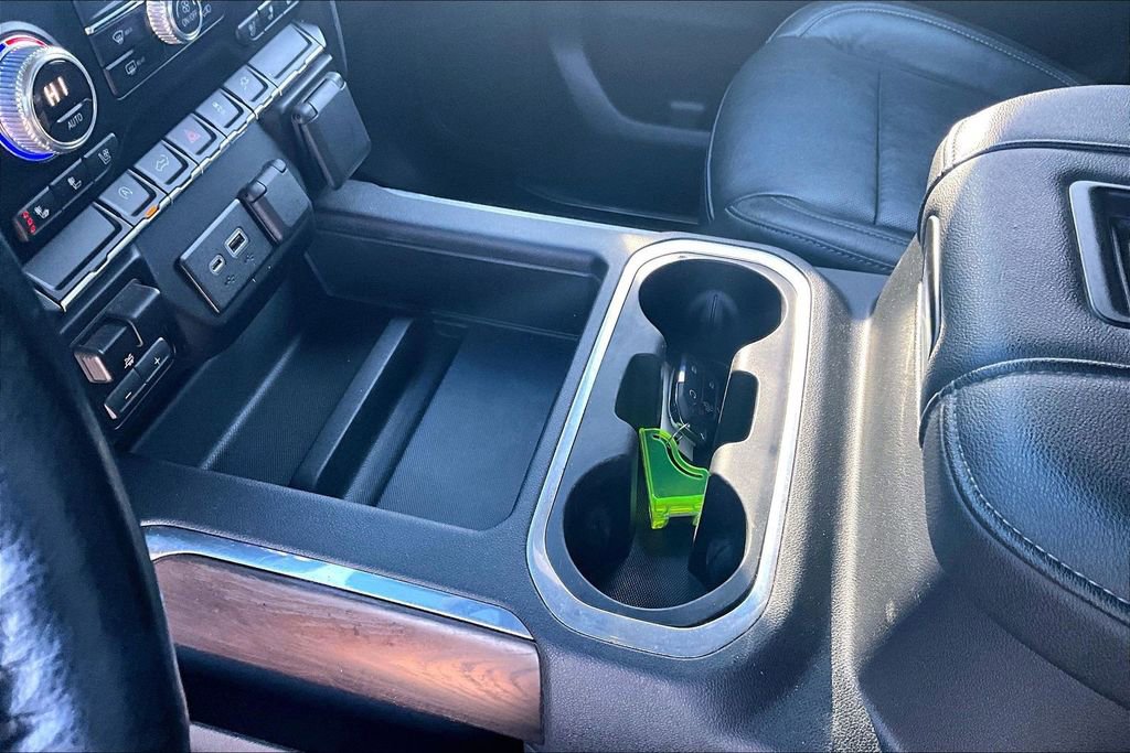 Used 2019 GMC Sierra 1500 SLT w/ SLT Premium Package image 17