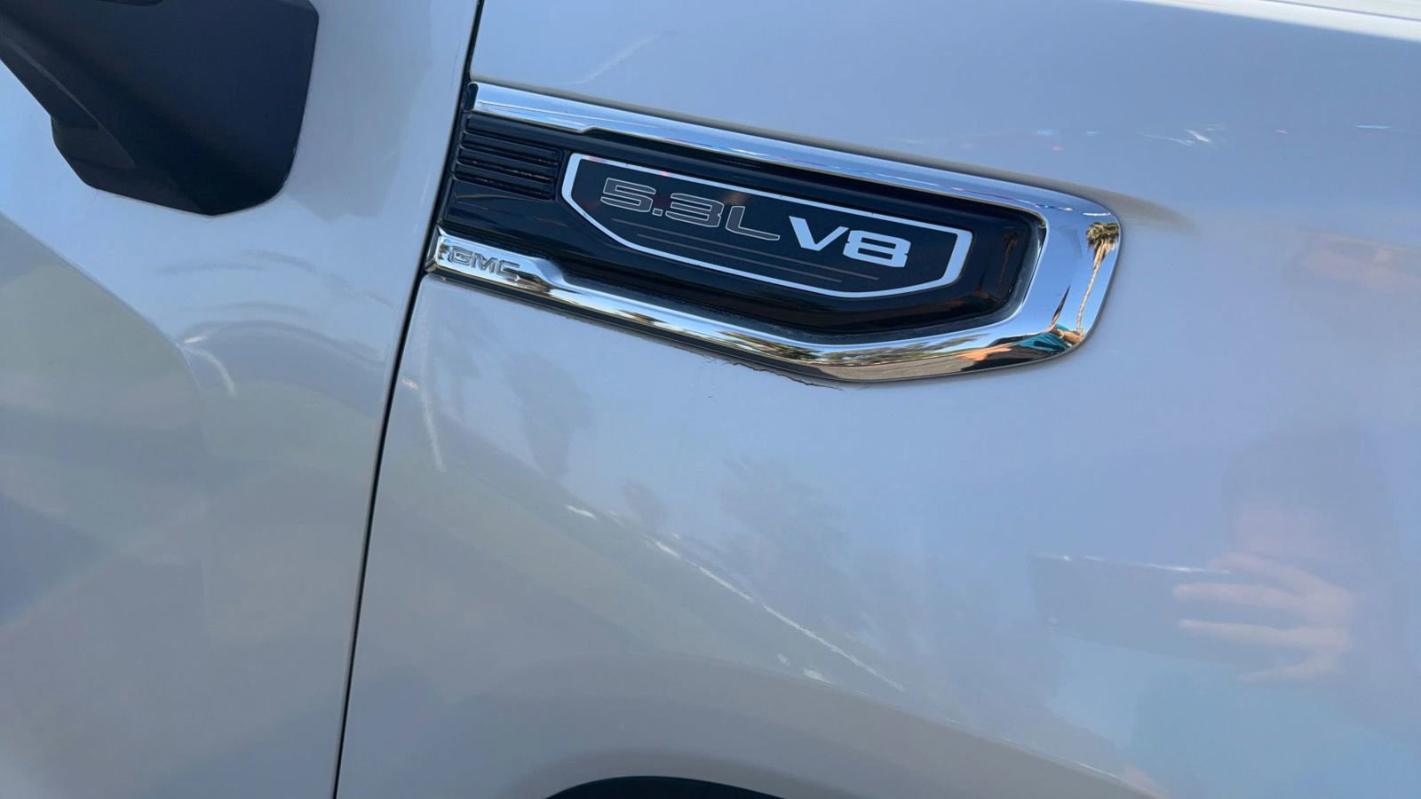 Used 2019 GMC Sierra 1500 SLT w/ SLT Premium Plus Package AWD/4WD image 13