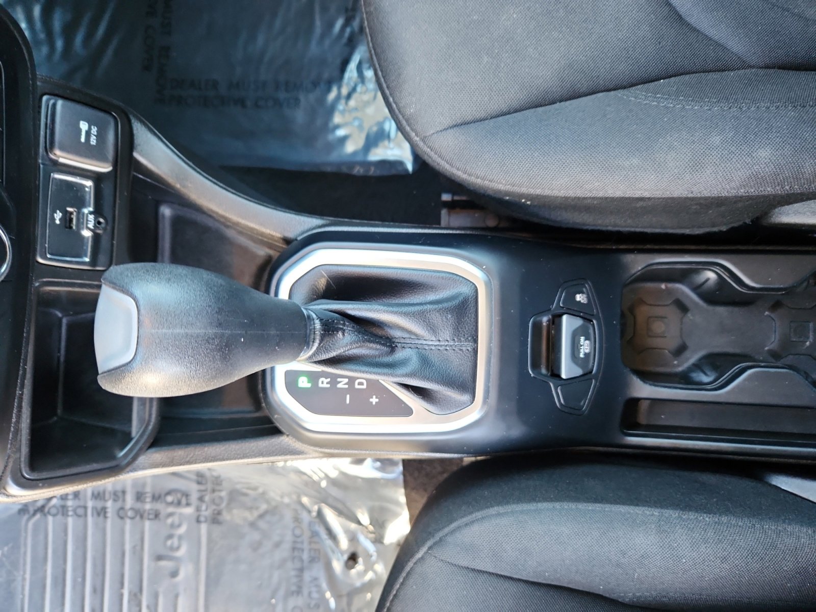 Used 2020 Jeep Renegade Latitude w/ Popular Equipment Group image 15