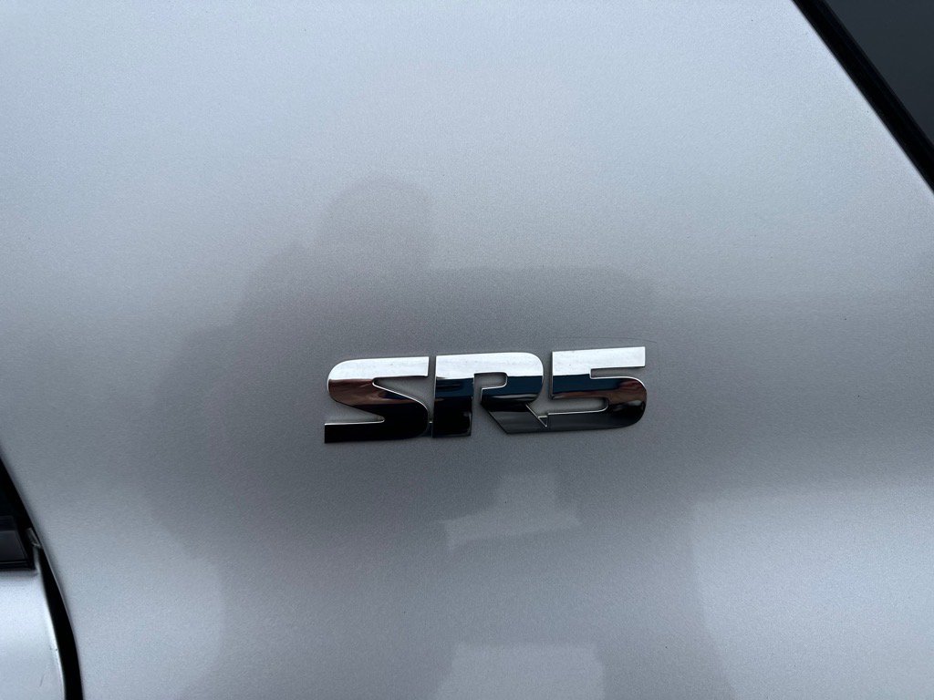 Used 2013 Toyota 4Runner SR5 w/ Convenience Pkg image 11