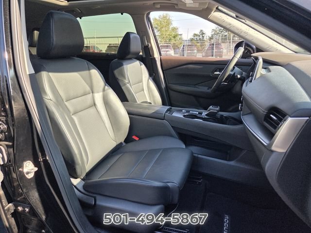 Used 2023 Nissan Rogue SV w/ SV Premium B Package FWD image 15