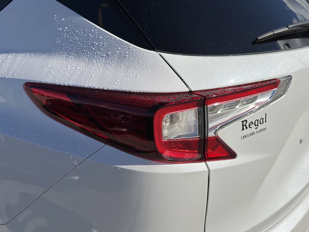 Used 2024 Acura RDX SH-AWD image 11