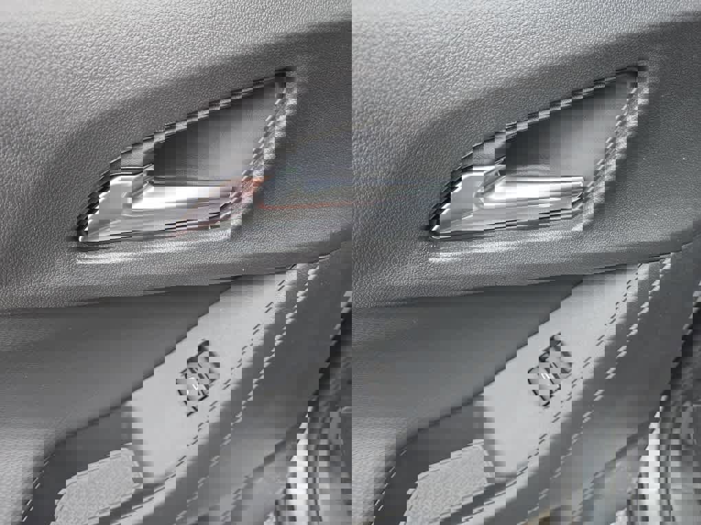 New 2026 Chevrolet Equinox LT image 29