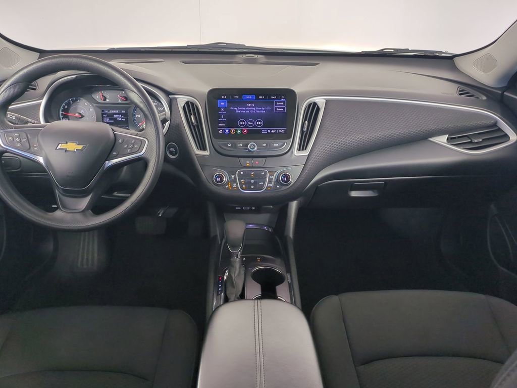 Used 2024 Chevrolet Malibu LT image 15