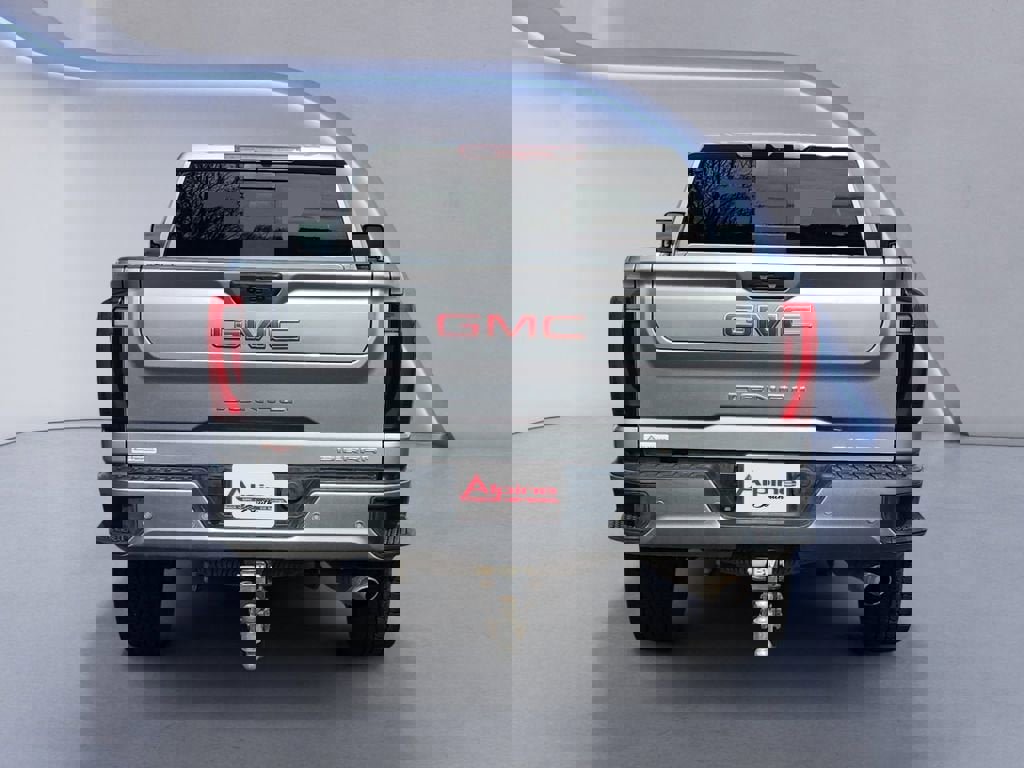 Used 2024 GMC Sierra 2500 Denali image 4