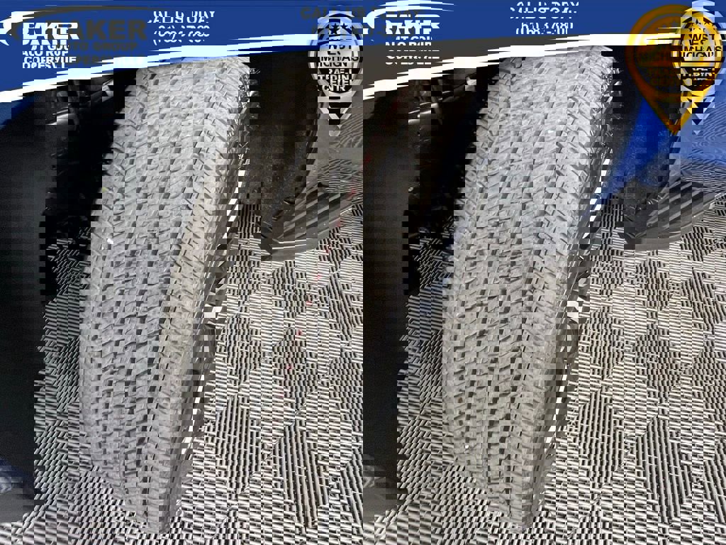 New 2025 Chevrolet Suburban Premier image 33