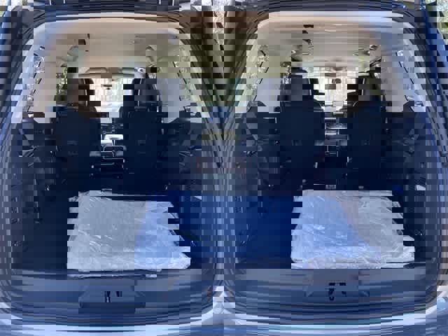 New 2024 Ford Expedition XLT image 9