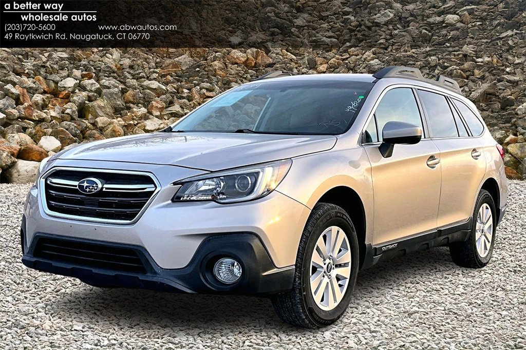 Used 2018 Subaru Outback 2.5i Premium image 1
