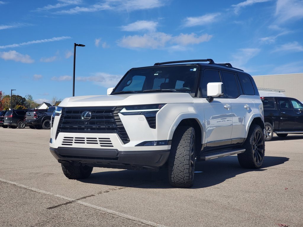 Used 2024 Lexus GX 550 image 4