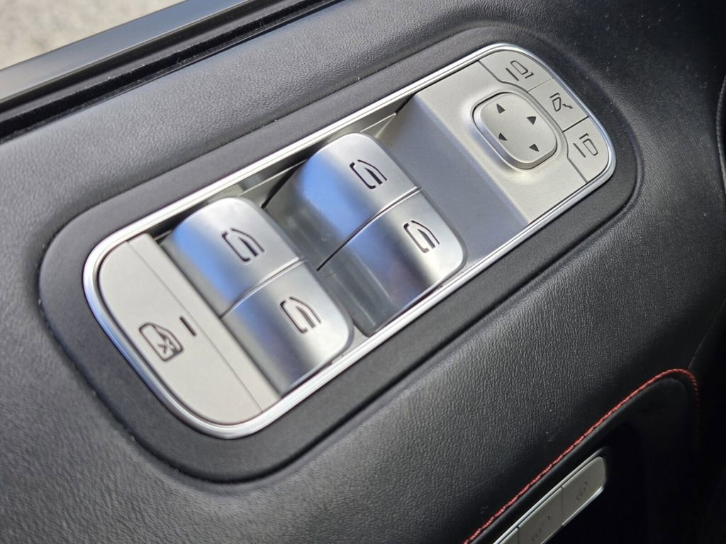 Used 2022 Mercedes-Benz G 63 AMG 4MATIC image 32