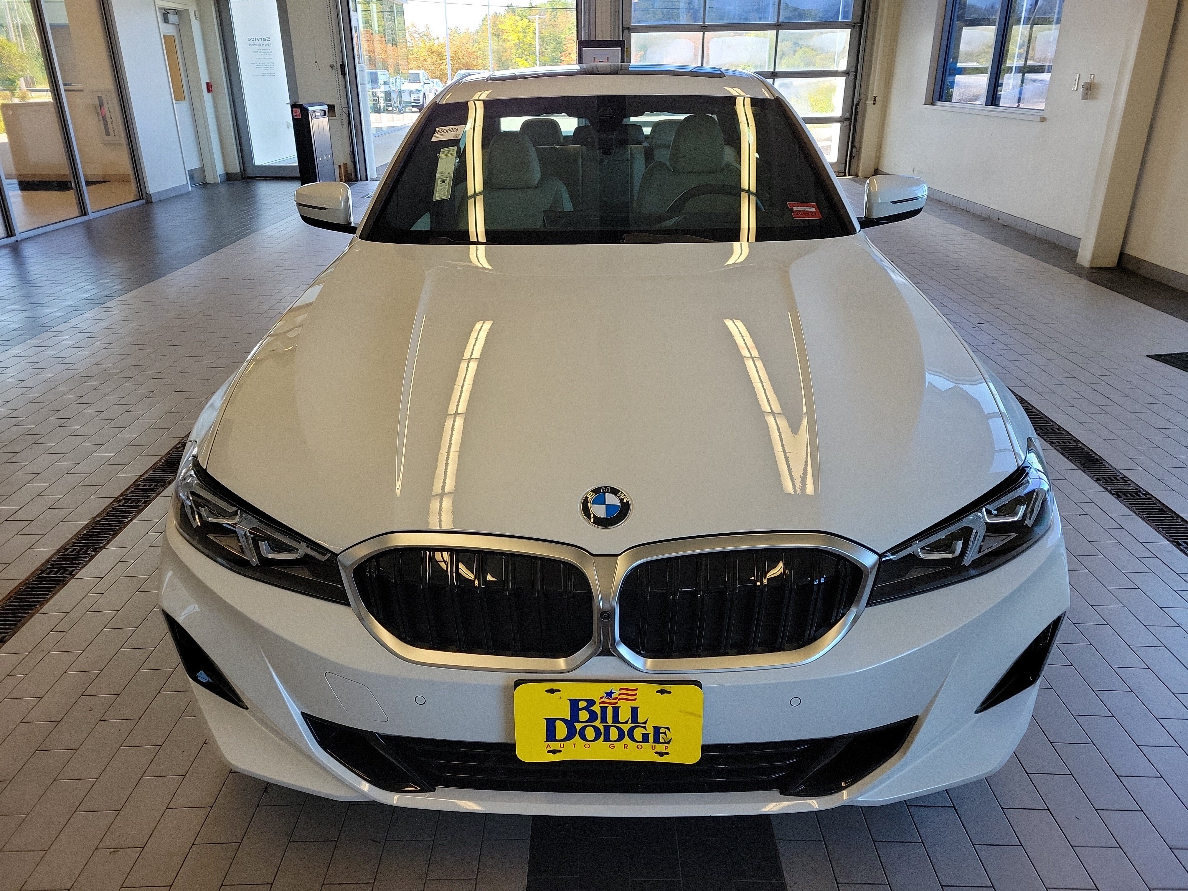 New 2026 BMW 330i xDrive Sedan w/ Premium Package AWD/4WD image 10