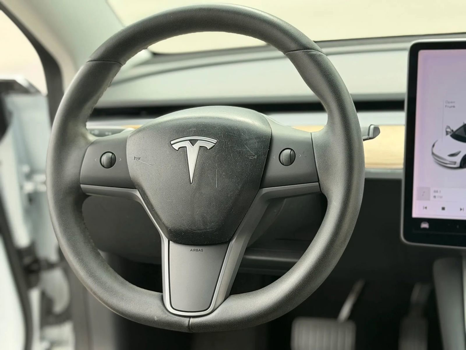 Used 2020 Tesla Model 3 Standard Range RWD image 25