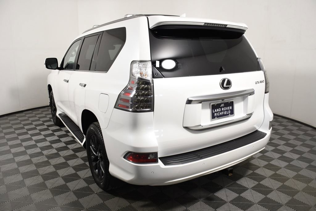 Used 2021 Lexus GX 460 Premium w/ Premium Package image 4