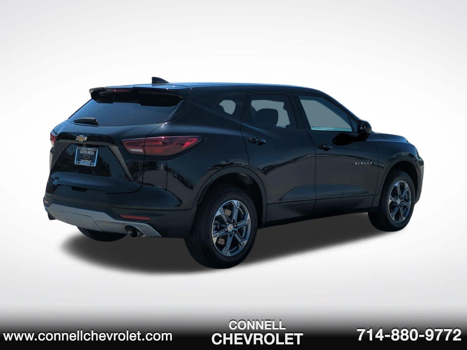 Used 2025 Chevrolet Blazer LT FWD image 5