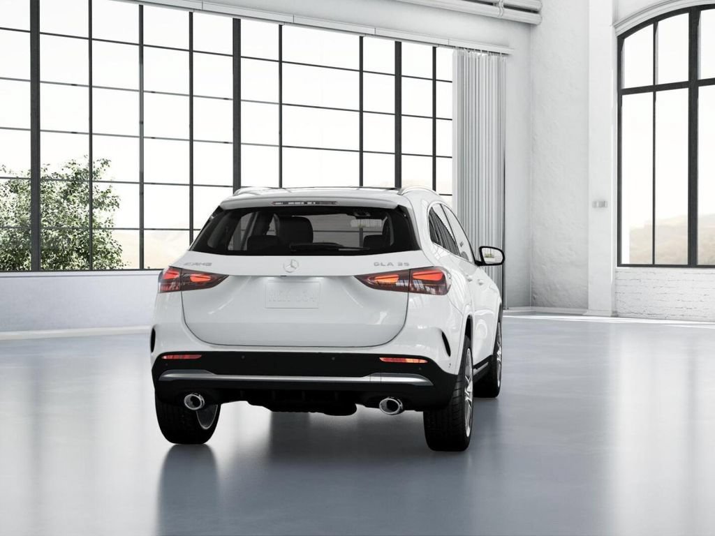 New 2026 Mercedes-Benz GLA 35 AMG 4MATIC image 24