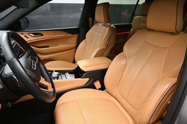 Used 2023 Jeep Grand Cherokee L Summit AWD/4WD image 13