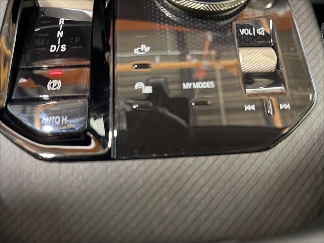 Used 2025 BMW X3 xDrive30i w/ Premium Package image 39